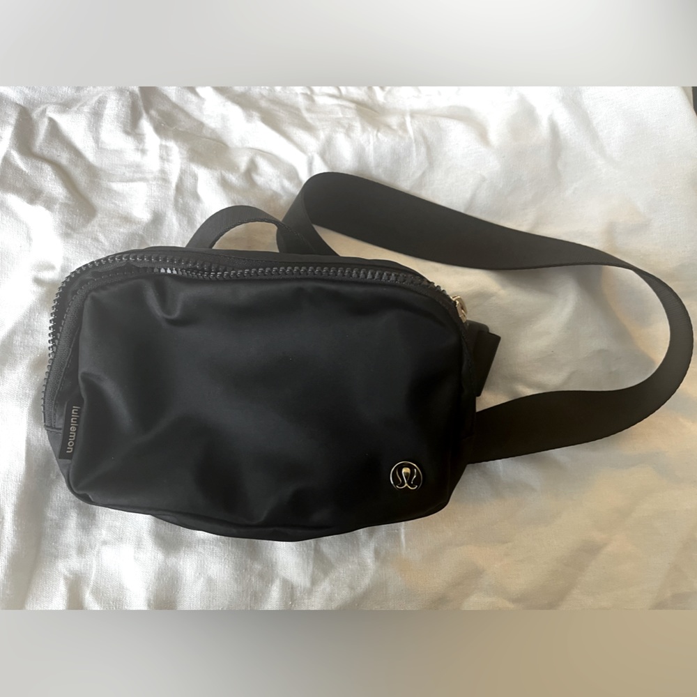 Black and Gold Lululemon 1.0L Belt Bag